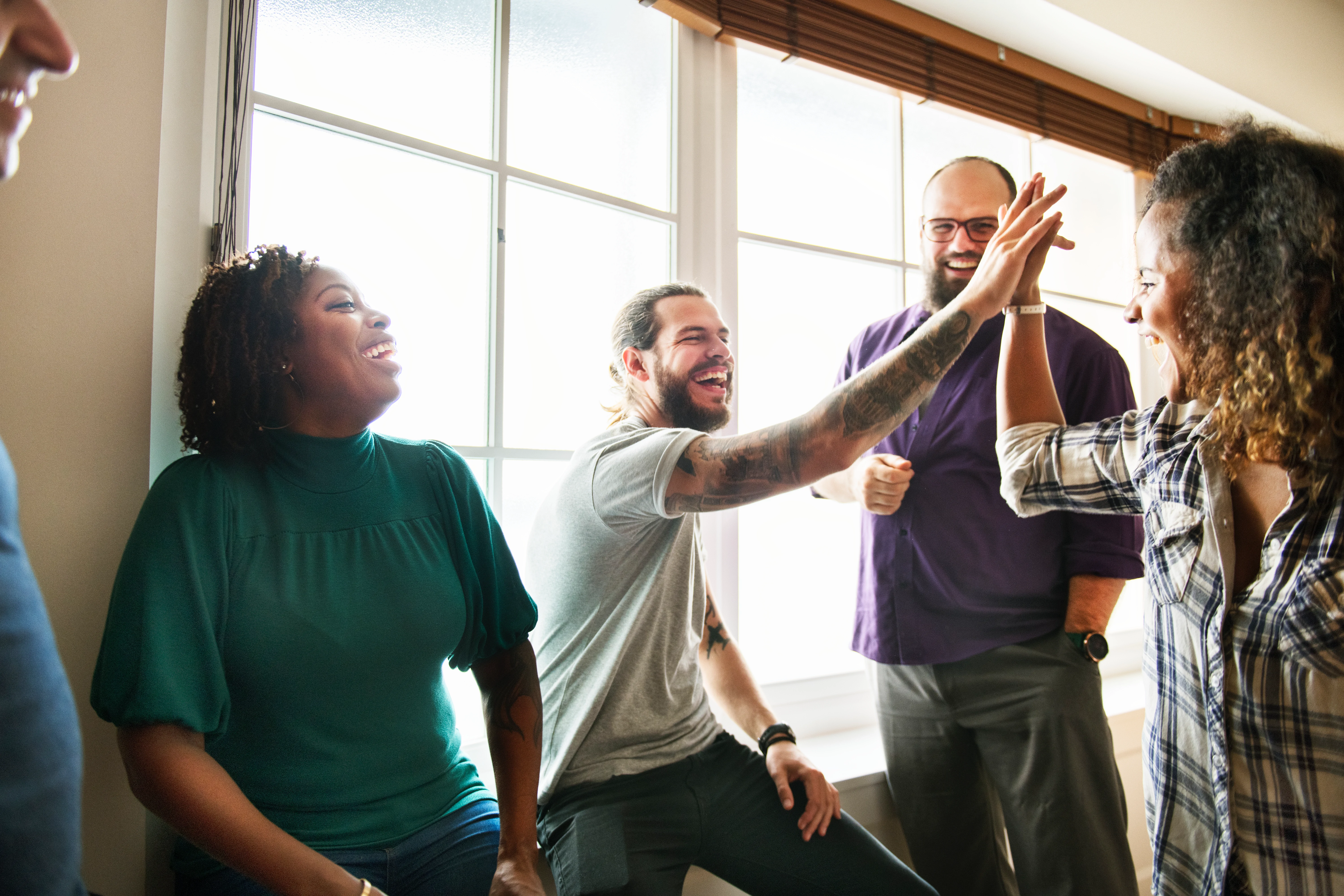 volunteer 3980607.jpeg